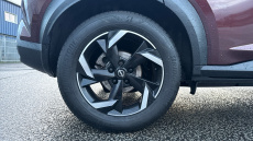 Nissan Juke 1.0 DiG-T 114 N-Connecta 5dr DCT Petrol Hatchback